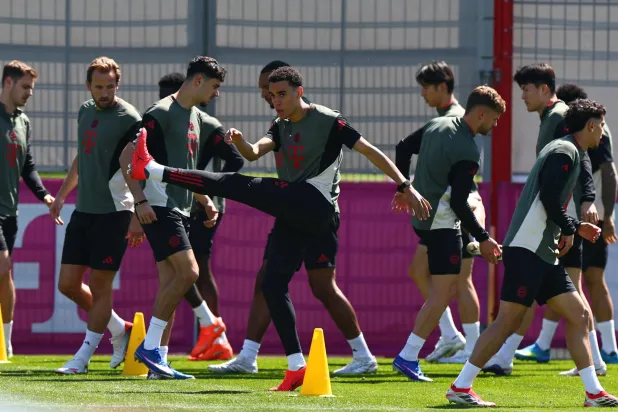 بايرن ميونيخ سيواجه اختباراً هو الأصعب في مسيرته هذا الموسم (إ.ب.أ)