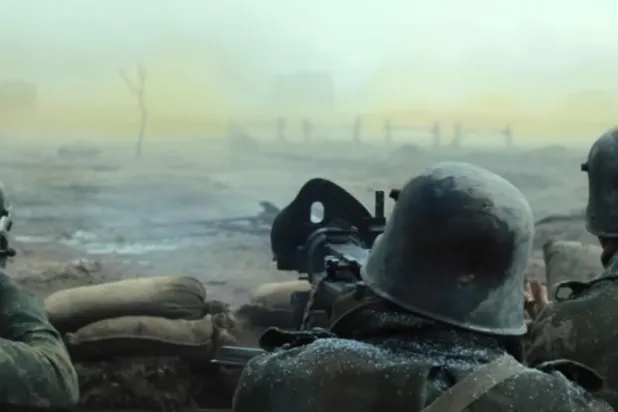 
مشهد من فيلم «كل شيء هادئ على الجبهة الغربية»