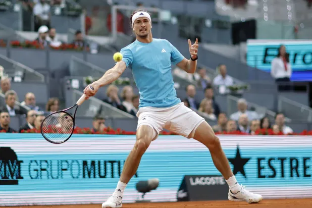 الألماني ألكسندر زفيريف يتألق في مدريد (أ.ف.ب)