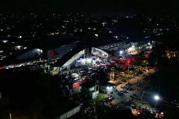  A drone view shows ambulances standing by at the station following a deadly collision between a commuter line train and a long-distance train, in Bekasi, on the outskirts of Jakarta, Indonesia, April 28, 2026. (Reuters)