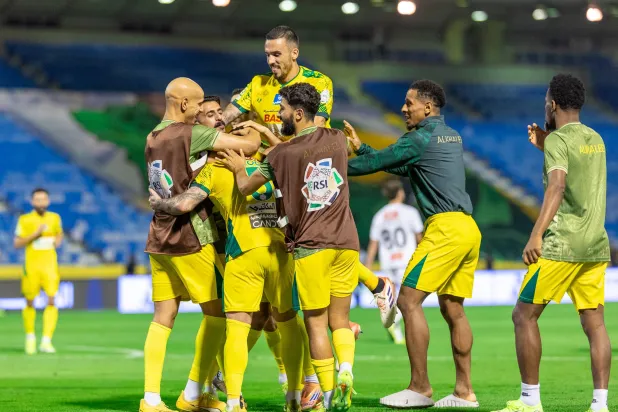 انتصار كبير سجله الخليج في شباك النجمة (تصوير: عيسى الدبيسي) 