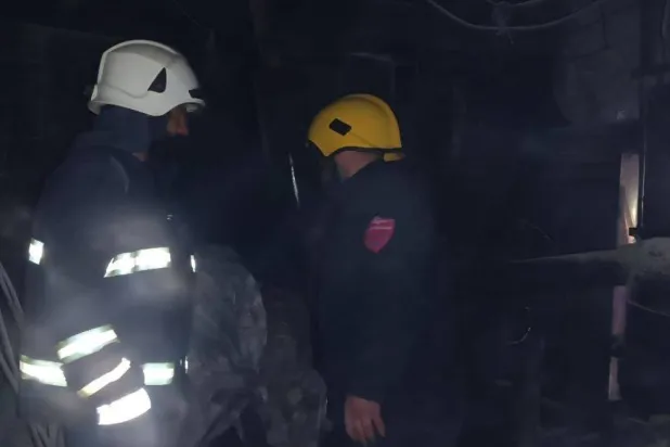 عناصر من رجال الدفاع المدني السوري (حساب الدفاع المدني الرسمي على «إكس»)