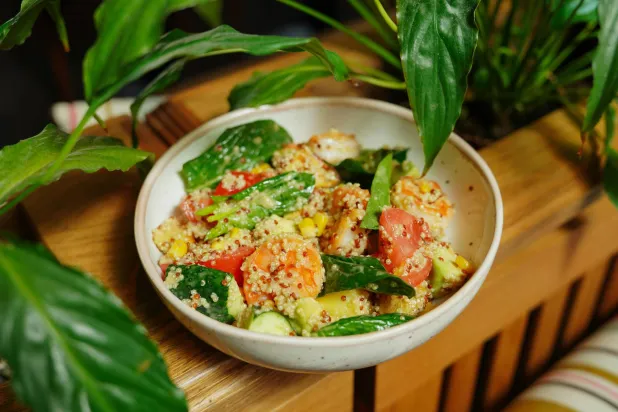 من البطيخ إلى البيض... أطعمة تساعد على حرق الدهون وفقدان الوزن