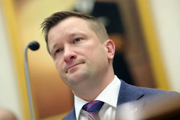 جولز هيرست خلال جلسة استماع بمجلس النواب الأميركي الأربعاء (أ.ف.ب)