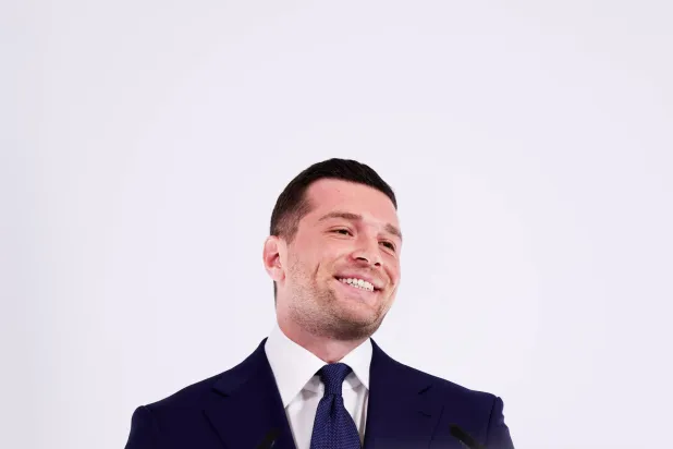 طموح سياسي… وقصة حب ملكية (إ.ب.أ)