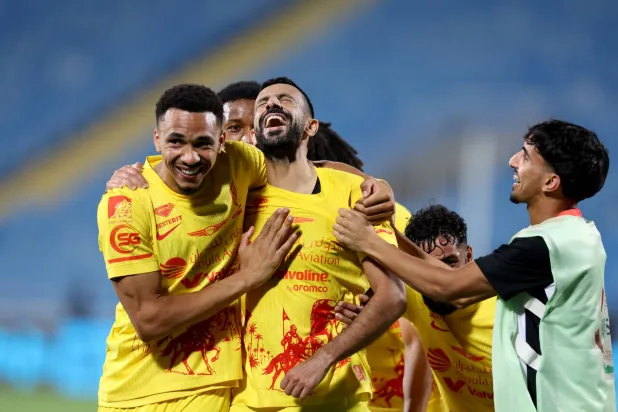 عبد الله آل سالم محتفلاً بهدفه الأول في الرياض (تصوير: مشعل القدير)