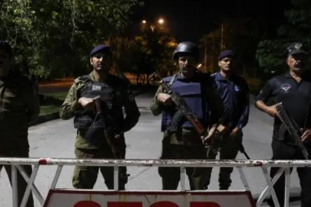 Kalibaf, "üst düzey" bir heyetle ve "şaşırtıcı" şartlarla İslamabad'a geldi... Washington "manipülasyona" karşı uyarıda bulundu