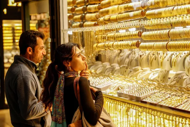 İran savaşının piyasalarda yarattığı sarsıntıyla altının "güvenli liman" rolü yeniden tartışmaya açıldı (Reuters)