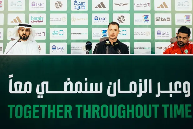 مدرب الأهلي خلال المؤتمر الصحافي (موقع النادي)