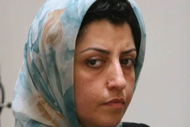İranlı aktivist Nergis Muhammedi (AP)