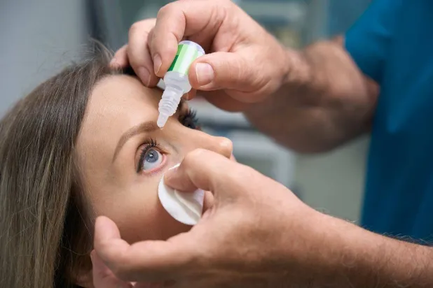 قطرة للعين تسهم في تقليل مضاعفات قصر النظر على المدى الطويل (جامعة هيوستن)