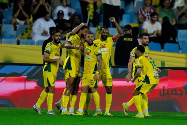 جوشوا كينغ سجل هدف التقدم لفريقه قبل أن يقلب الهلال الطاولة (الدوري السعودي) 