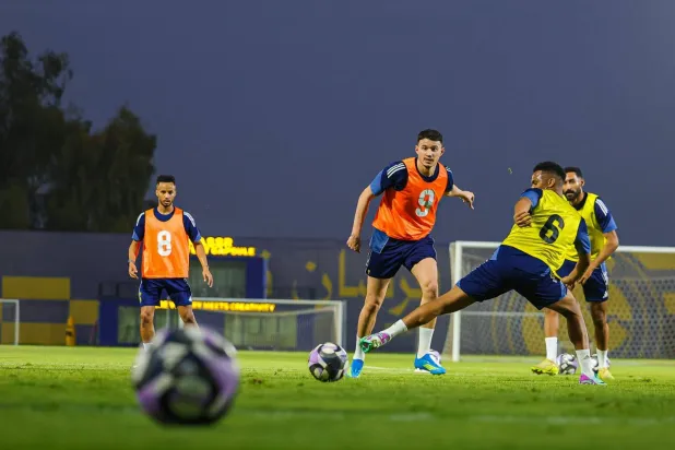 لاعبو النصر خلال تدريباتهم الأخيرة (موقع النادي)