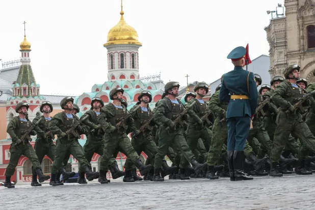 Russian servicemen march during the Victory Day military parade on the Red square in Moscow, Russia, 09 May 2026. EPA/MAXIM SHIPENKOV