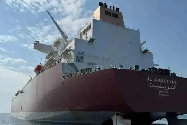 ناقلة «الخريطيات» للغاز الطبيعي التي حُمّلت بميناء «راس لفان» في قطر (إكس)
