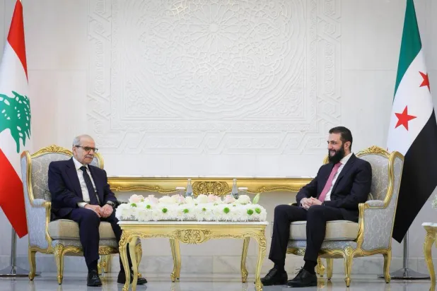 الرئيس السوري أحمد الشرع يستقبل رئيس الحكومة اللبنانية نواف سلام في دمشق (رئاسة الحكومة اللبنانية)