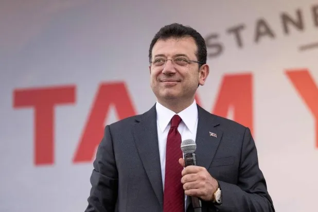 Former Istanbul Mayor Ekrem Imamoglu of the main opposition Republican People's Party (CHP) addresses supporters on the eve of the municipal elections, Istanbul, Türkiye, March 30, 2024. (AFP) 