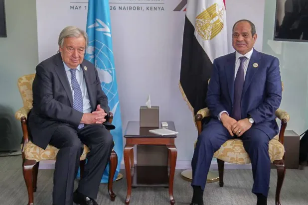 لقاء الرئيس المصري عبد الفتاح السيسي والأمين العام للأمم المتحدة أنطونيو غوتيريش في نيروبي يوم الثلاثاء (الرئاسة المصرية)