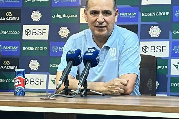 فتحي الجبال خلال المؤتمر الصحافي (الشرق الأوسط)