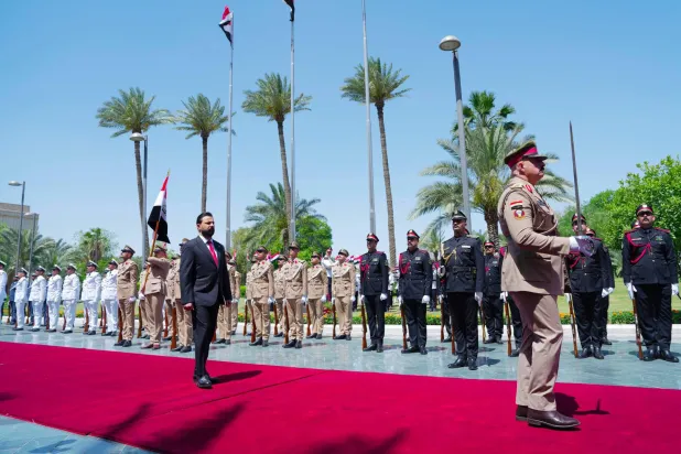 بترايوس في بغداد... وضغط أميركي متزايد على الفصائل