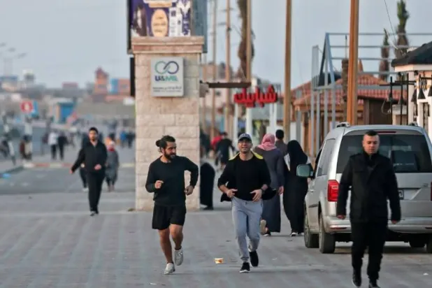 الحفاظ على اللياقة البدنية في منتصف العمر قد يحسِّن الصحة ويطيل العمر (أ.ف.ب)