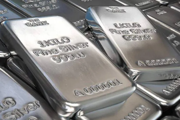 تسعى الحكومة الهندية للحد من واردات المعادن الثمينة لتخفيف الضغط على احتياطات النقد الأجنبي للبلاد الناجم عن ارتفاع أسعار النفط (إكس)