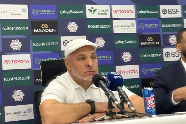 الجزائري نور الدين بن زكري المدير الفني للشباب (الشرق الأوسط)