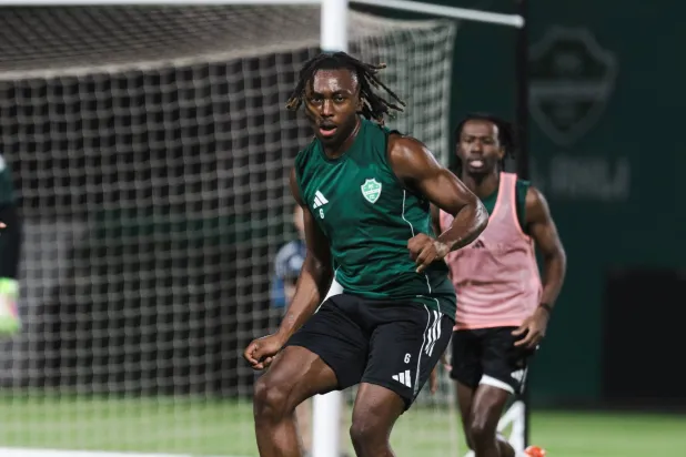 الأهلي يأمل إنهاء الموسم بكسر حاجز الثمانين نقطة (النادي الأهلي) 