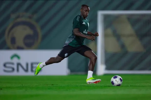 سعود عبدالحميد لاعب المنتخب السعودي (الشرق الأوسط)