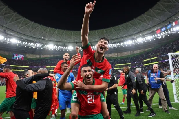 في مونديال 2022 حقق المغرب المفاجأة بتفوقه (رويترز)