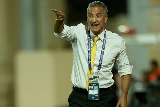 البرازيلي بريكليس شاموسكا مدرب فريق التعاون (تصوير: مشعل القدير) 