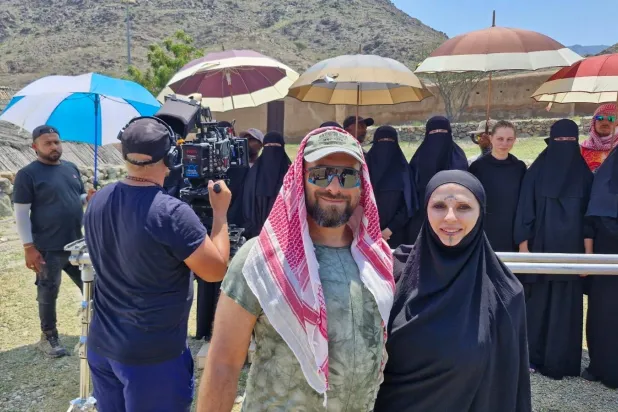 تشارك المخرجة اللبنانية في المسلسل الروسي «الرهينة» (ميرنا خياط)