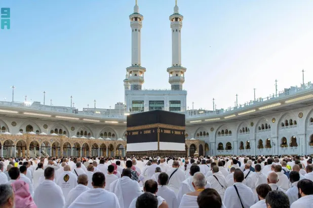 يحتفل السعوديون بعيد الأضحى المبارك وسط أجواء إيمانية وفرحة متجددة (واس)