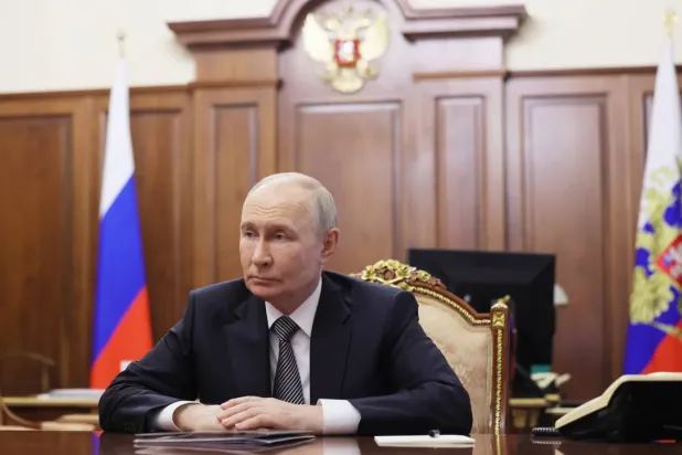 Rusya Devlet Başkanı Vladimir Putin, Kremlin’de gerçekleştirilen bir görüşme sırasında. (EPA)