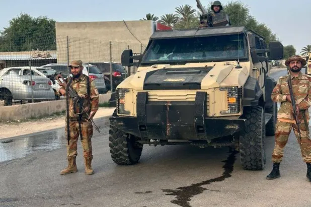 قوات تابعة لـ«اللواء 25 مشاة» خلال انتشار أمني في الزاوية الشهر الحالي (الصفحة الرسمية للواء)