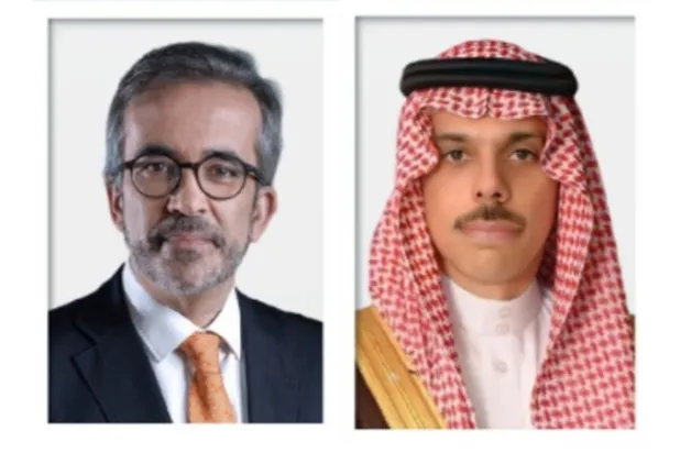 وزير الخارجية السعودي الأمير فيصل بن فرحان ونظيره البرتغالي باولو رانجيل (الخارجية السعودية)
