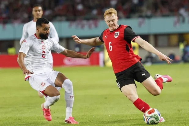 خسر المنتخب التونسي أمام مضيّفه النمساوي (رويترز)