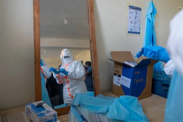 Congo Re-Opens Airport at Center of Ebola Outbreak