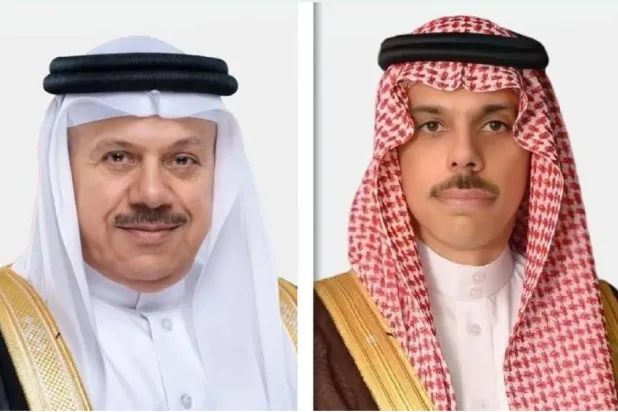 وزيرا خارجية السعودية الأمير فيصل بن فرحان والبحرين الدكتور عبد اللطيف الزياني (الشرق الأوسط)