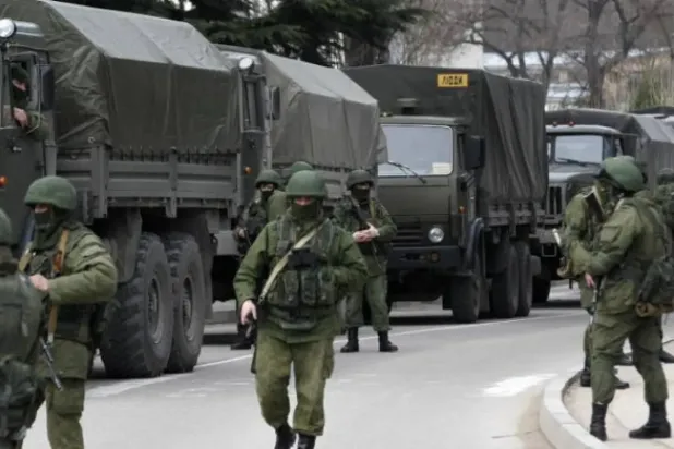Kırım'daki Rus askerleri (Arşiv- Reuters)