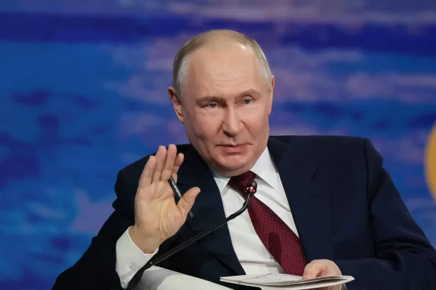  Russia's President Vladimir Putin attends a plenary session of the St. Petersburg International Economic Forum (SPIEF) in Saint Petersburg, Russia June 5, 2026. (Reuters)