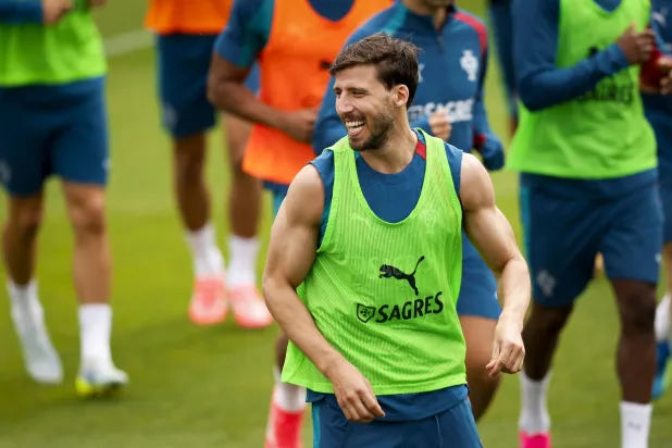 مدافع مانشستر سيتي الإنجليزي ومنتخب البرتغال روبن دياز (إ.ب.أ)