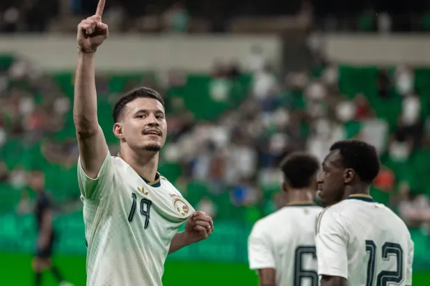 عبد الله الحمدان وضع بصمته بهدف مثالي للغاية (المنتخب السعودي)