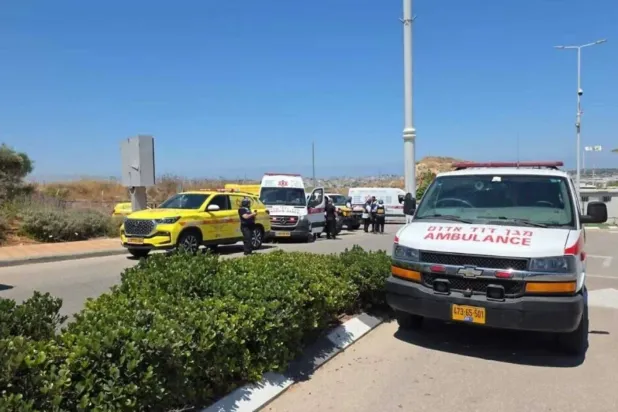 Batı Şeria'daki olay yerinde polis ve sağlık ekipleri (The Times of Israel).