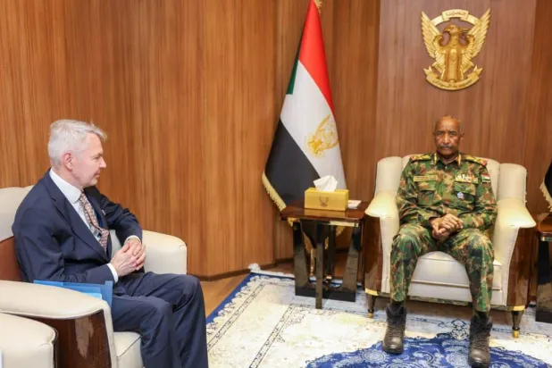 البرهان يلتقي المبعوث الأممي بيكا هافيستو في الخرطوم يوم الأحد (إعلام مجلس السيادة)