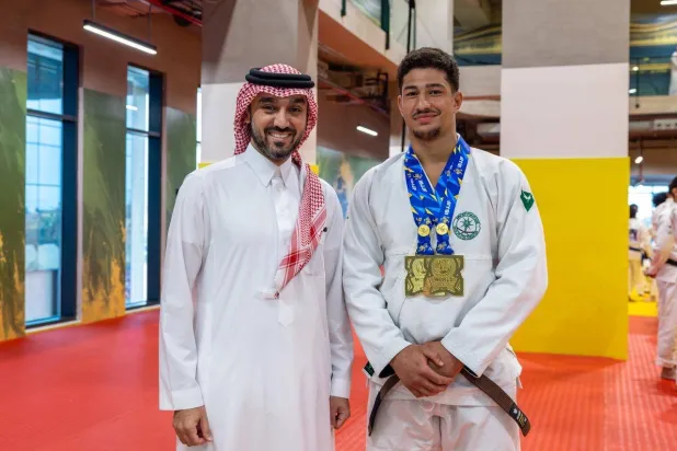 الفيصل قال إن تدشين مركز النخبة يهدف إلى تطوير الرياضيين (الشرق الأوسط) 