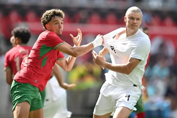 07 June 2026, US, Harrison: Morocco's Abde Ezzalzouli and Norway's Erling Haaland in action during an international friendly football match between Morocco and Norway at Sports Illustrated Stadium in Harrison. (dpa) 