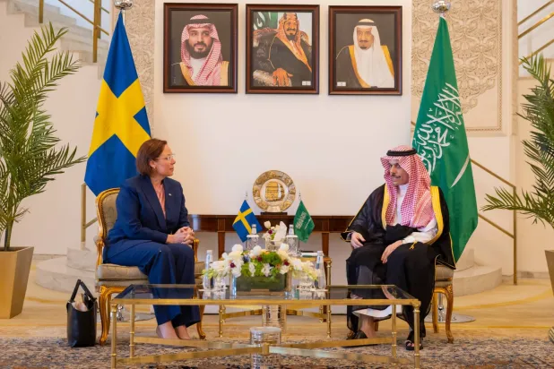 الأمير فيصل بن فرحان خلال استقباله الوزيرة ماريا مالمير في ديوان وزارة الخارجية السعودية بالرياض (واس)