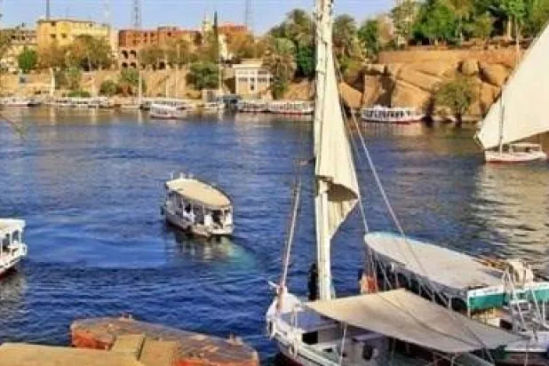 السياحة النيلية تمر على مواقع أثرية (الهيئة العامة للاستعلامات)