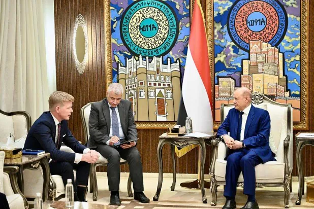 العليمي استقبل في الرياض المبعوث الأممي إلى اليمن هانس غروندبرغ